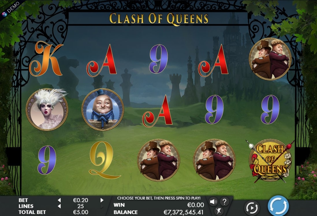 Clash of Queens Slot Gameplay