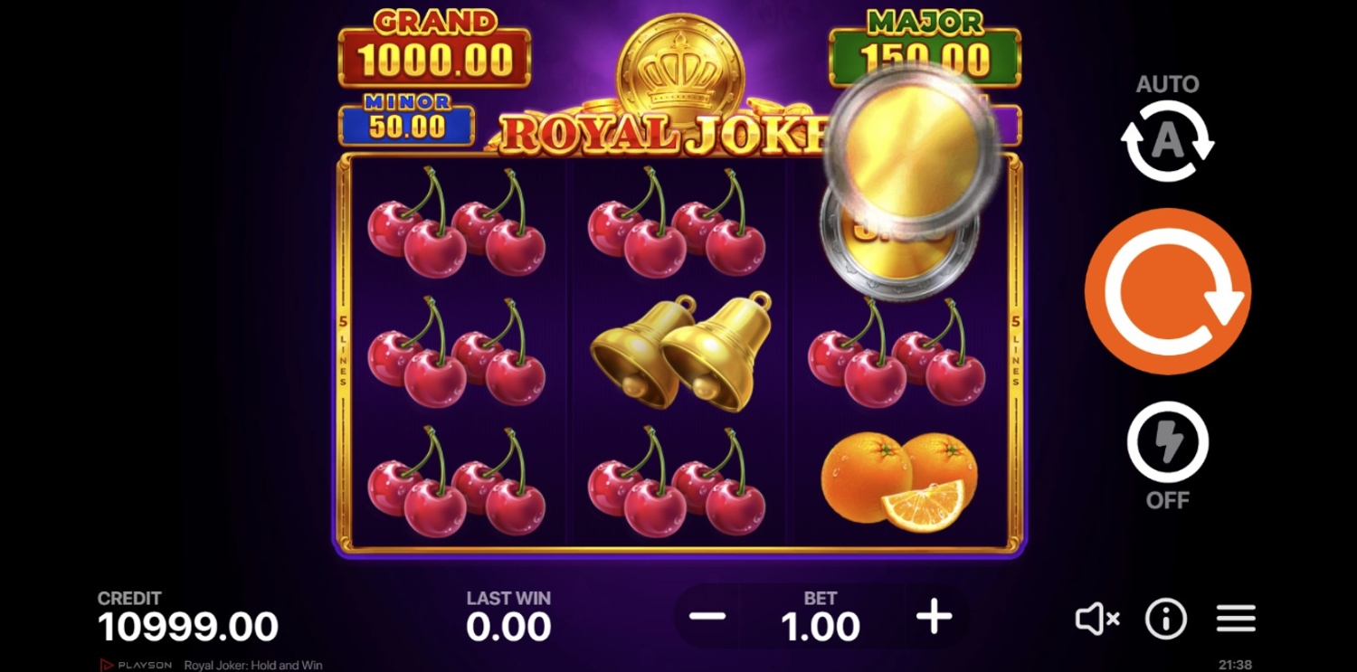 Royal Joker: Hold and Win Gameplay Image